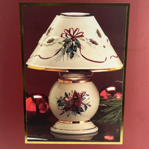 NIB Vintage Lenox Winter Greetings Tea Light Lamp - Picture 3 of 4